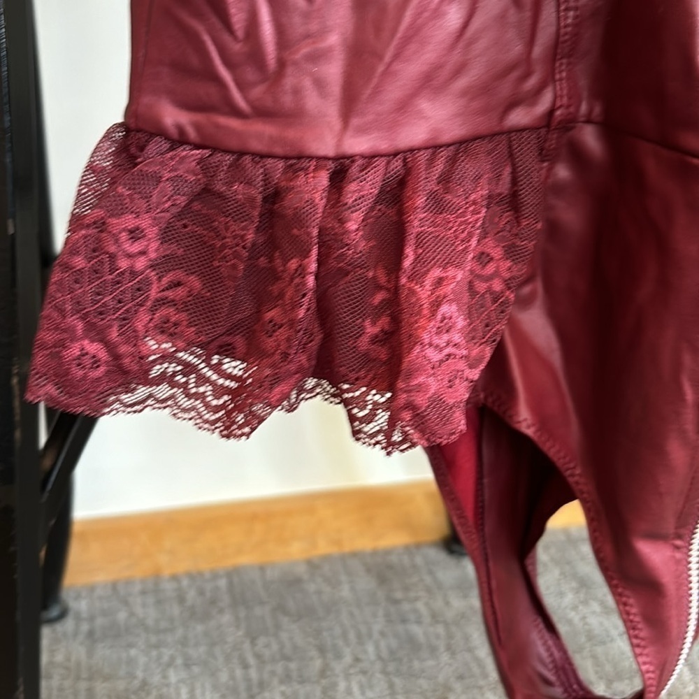 Bewicked Sexy Maroon Teddy - size L - Picture 3 of 7